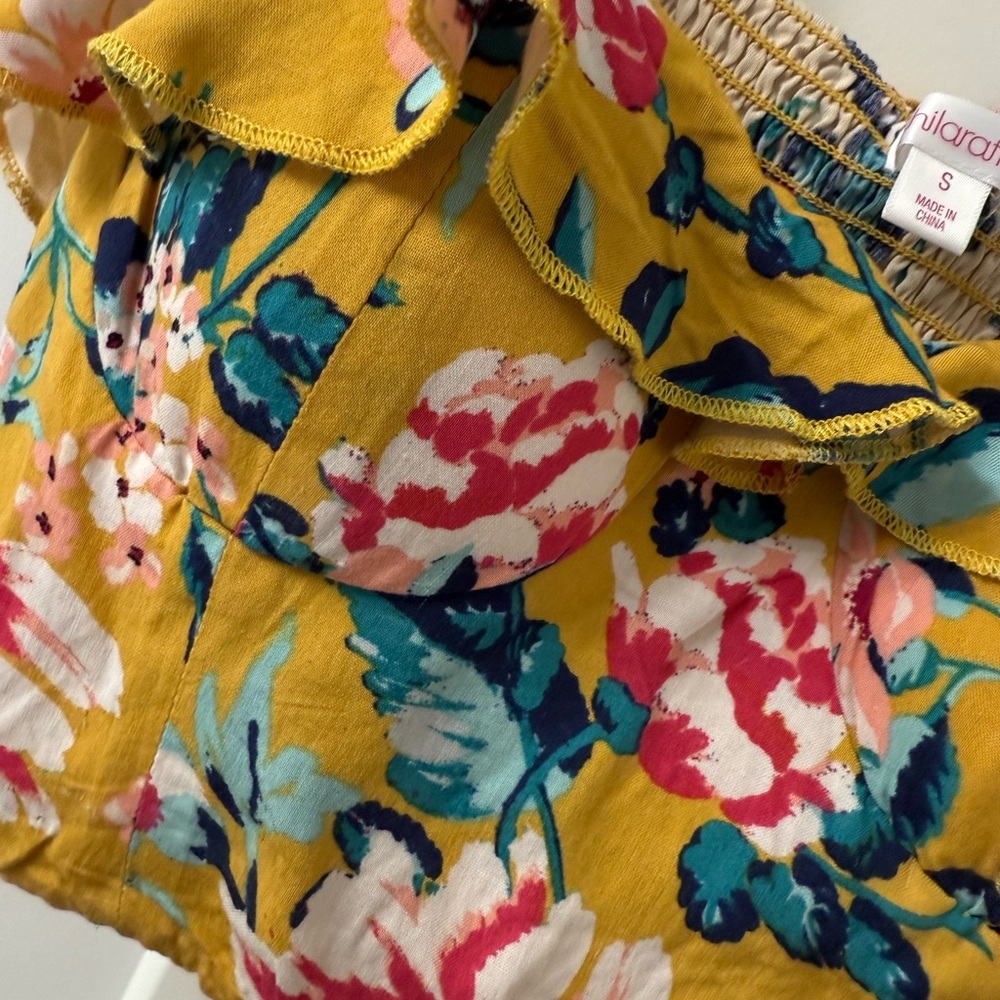 Floral Ruffle Yellow Crop Top - Picture 4 of 5